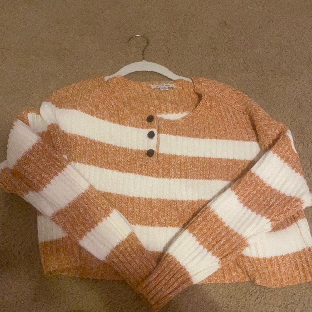 American Eagle Small cropped sweater lightly used